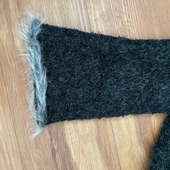 90’s Vintage Bebe Hoodie Faux Fur Bell Sleeve Trim Sweater Large - Picture 3 of 9